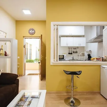 Cozy And Well Located Apartment In The Center Of Seville Exterior photo